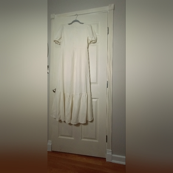 Tinsel Cream Linen Rayon Blend Maxi Dress Size M Tiered Ruffle Bridal Summer - Picture 12 of 13